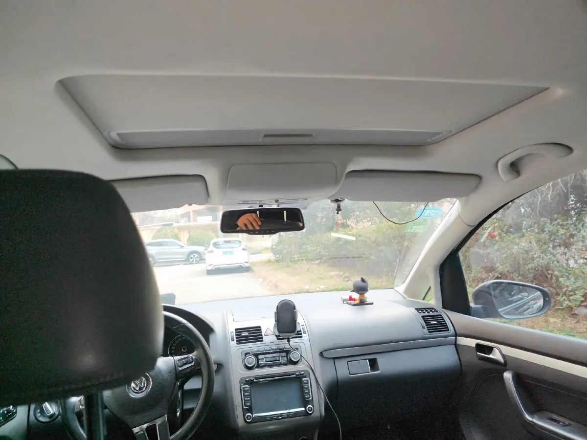 2013 Volkswagen Touran 1.4T 131HP L4 7DCT,autocango,china used car exporter,china ev exporter,chinese used car exporter,chinese used ev exporter