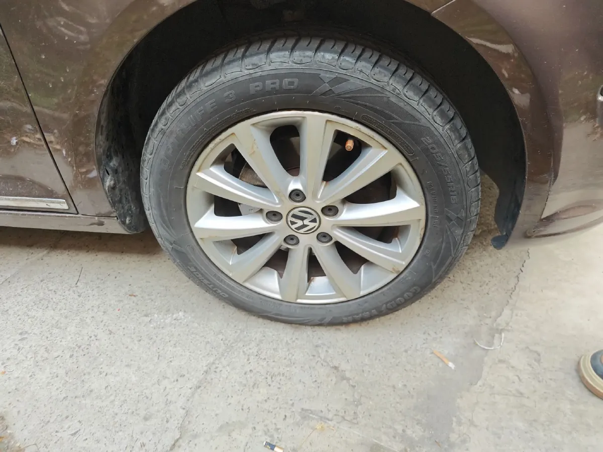 2013 Volkswagen Touran 1.4T 131HP L4 7DCT,autocango,china used car exporter,china ev exporter,chinese used car exporter,chinese used ev exporter