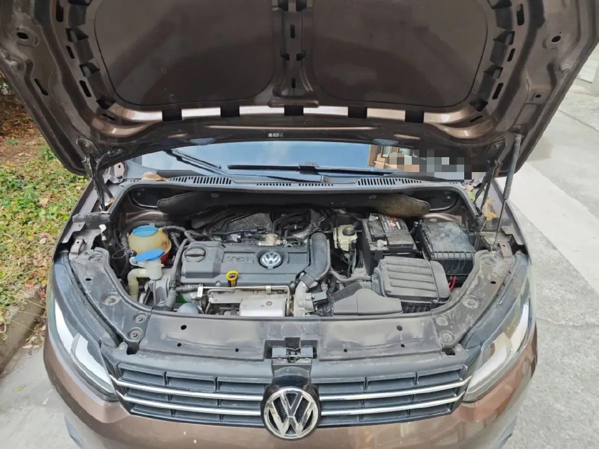 2013 Volkswagen Touran 1.4T 131HP L4 7DCT,autocango,china used car exporter,china ev exporter,chinese used car exporter,chinese used ev exporter