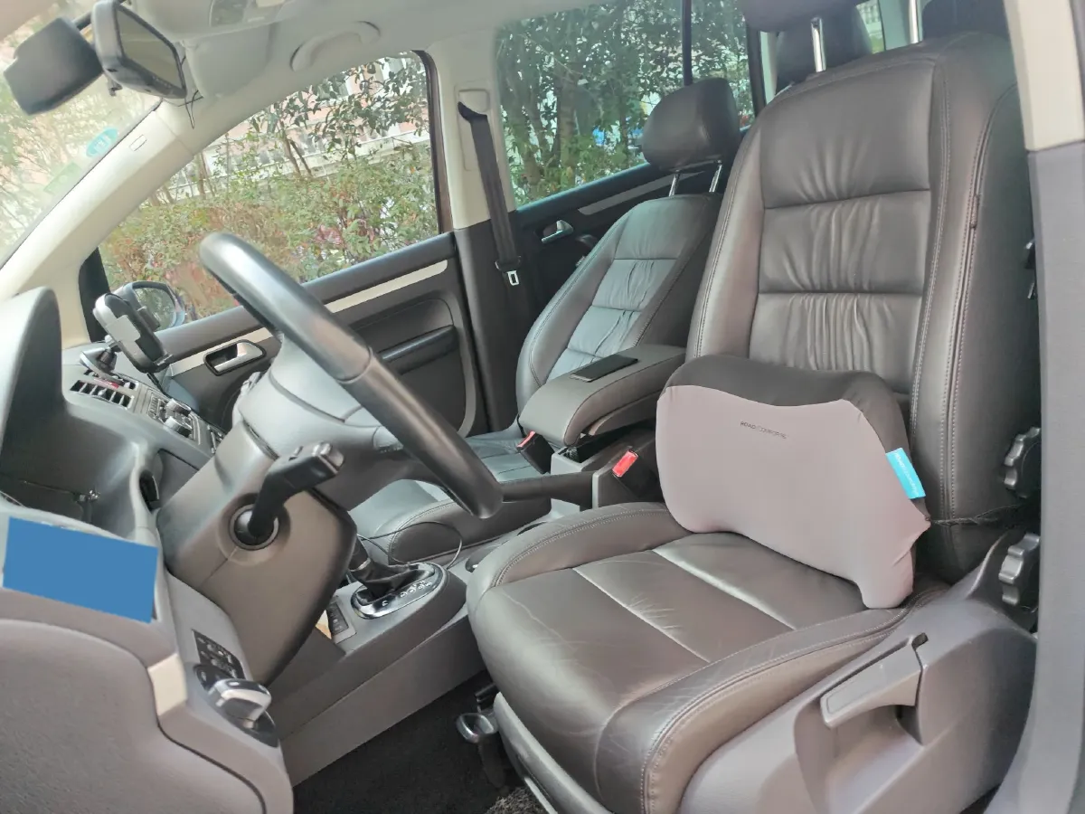 2013 Volkswagen Touran 1.4T 131HP L4 7DCT,autocango,china used car exporter,china ev exporter,chinese used car exporter,chinese used ev exporter