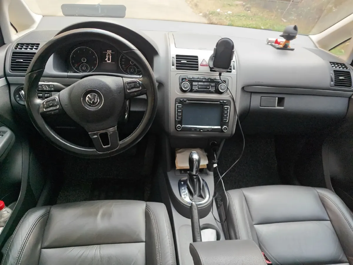 2013 Volkswagen Touran 1.4T 131HP L4 7DCT,autocango,china used car exporter,china ev exporter,chinese used car exporter,chinese used ev exporter