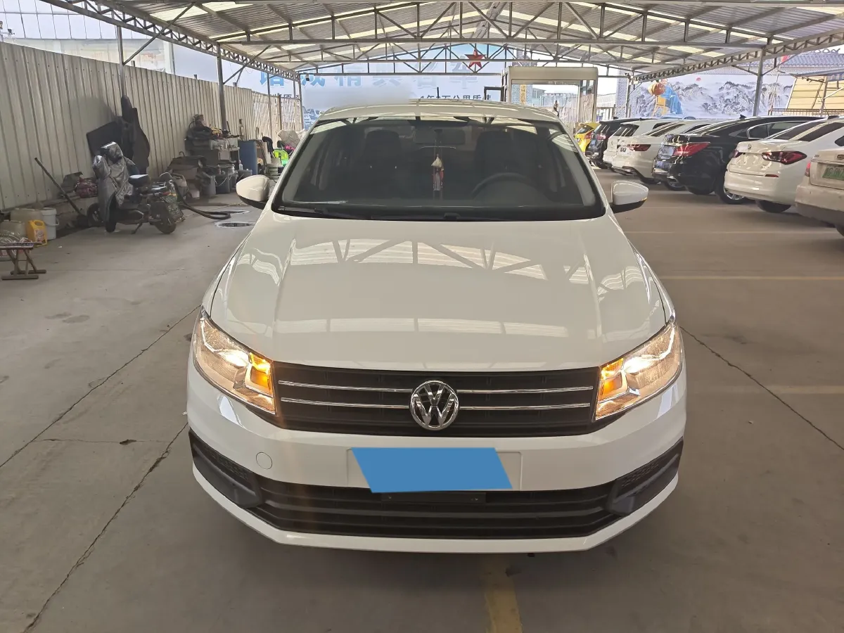 2016 Volkswagen Santana 1.4L 90HP L4 5MT,autocango,china used car exporter,china ev exporter,chinese used car exporter,chinese used ev exporter