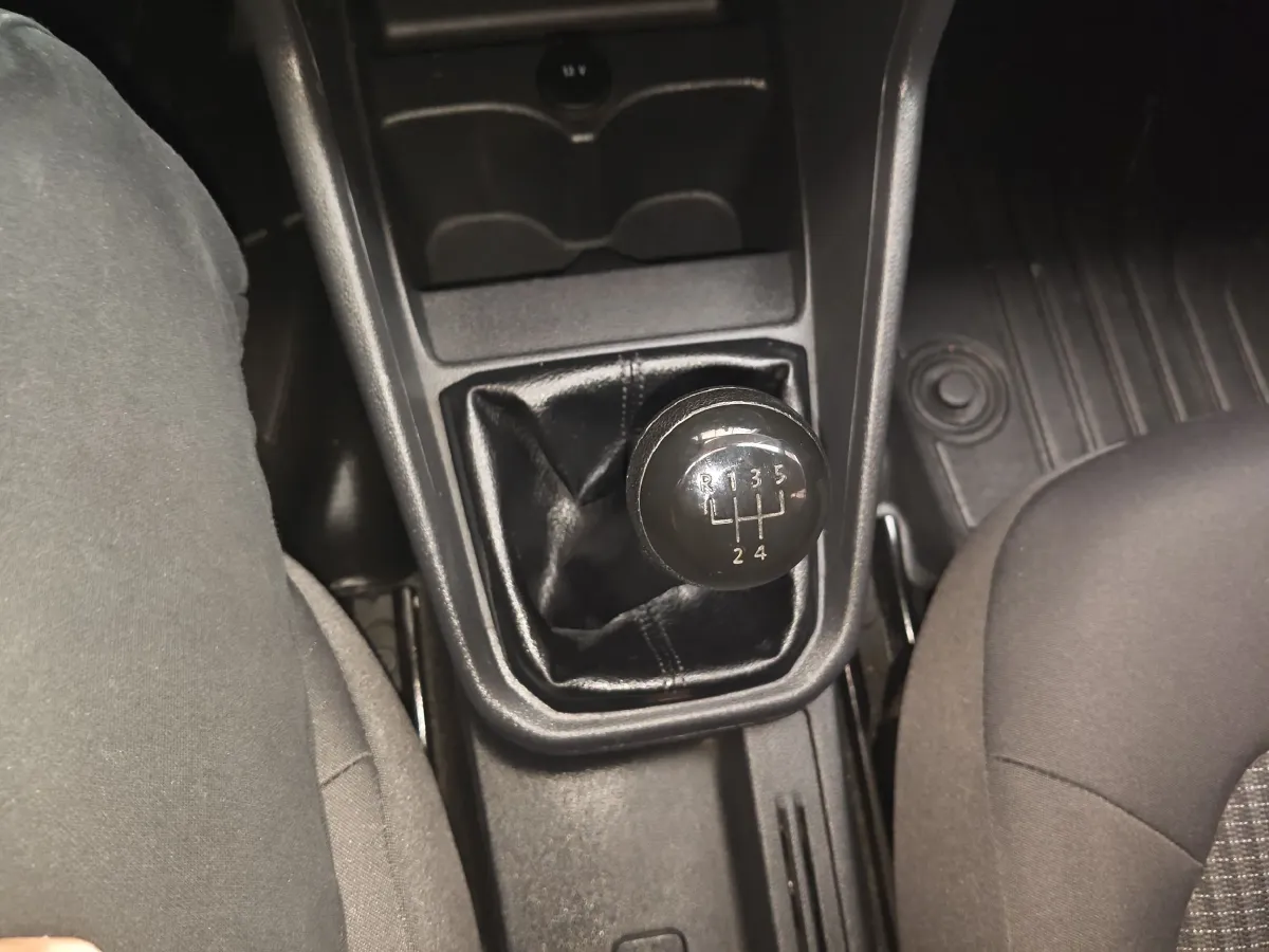 2016 Volkswagen Santana 1.4L 90HP L4 5MT,autocango,china used car exporter,china ev exporter,chinese used car exporter,chinese used ev exporter