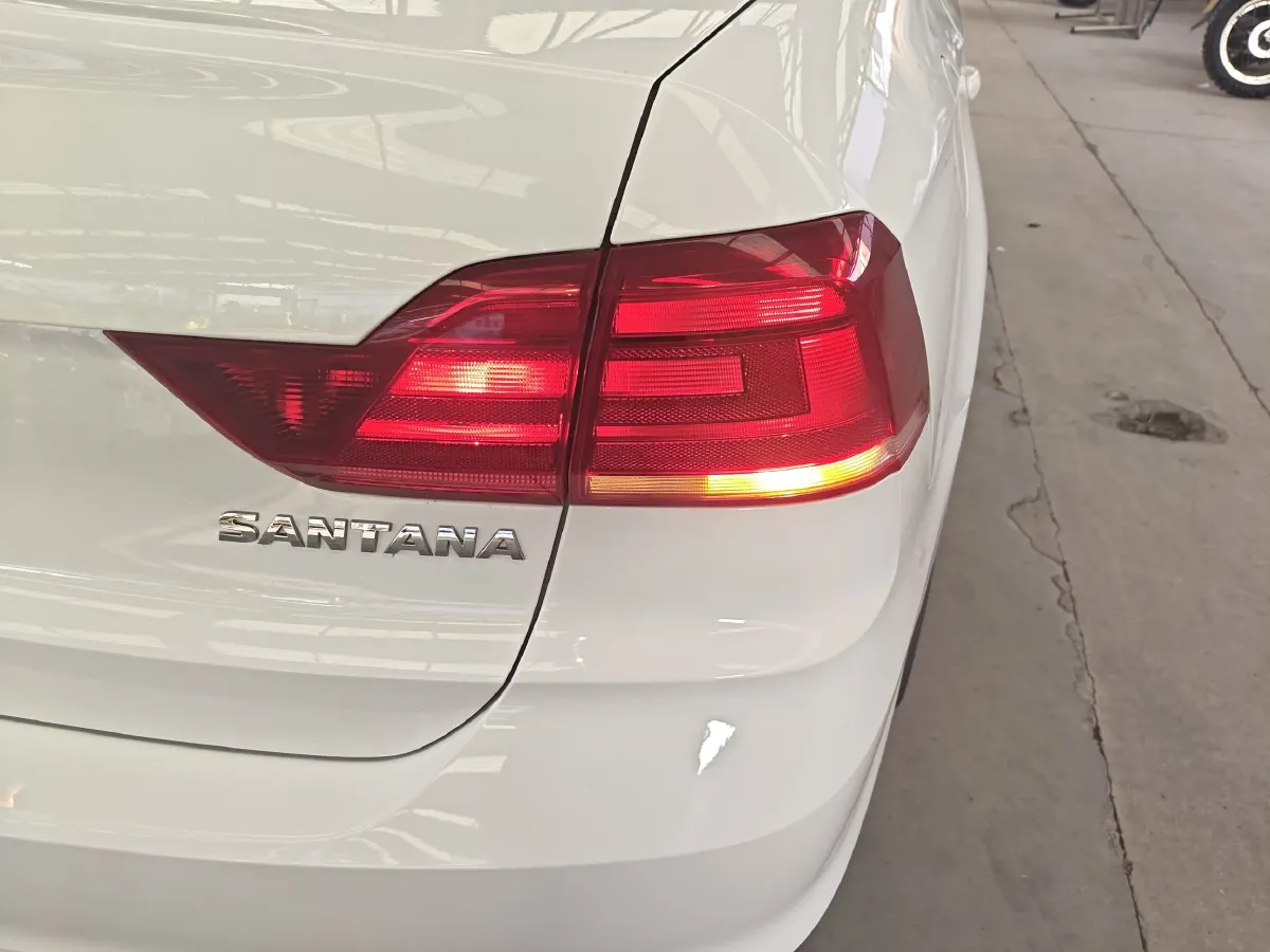 2016 Volkswagen Santana 1.4L 90HP L4 5MT,autocango,china used car exporter,china ev exporter,chinese used car exporter,chinese used ev exporter