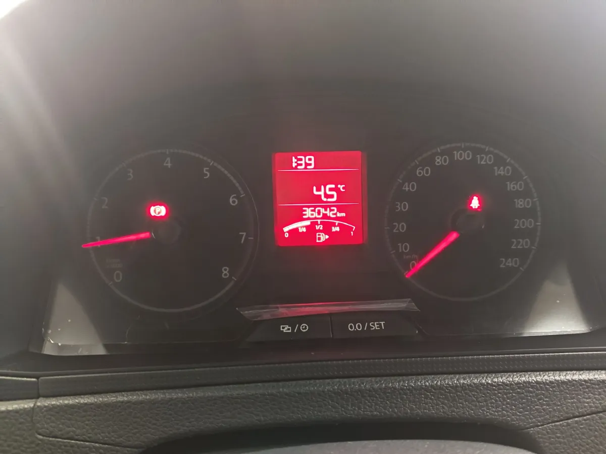 2016 Volkswagen Santana 1.4L 90HP L4 5MT,autocango,china used car exporter,china ev exporter,chinese used car exporter,chinese used ev exporter