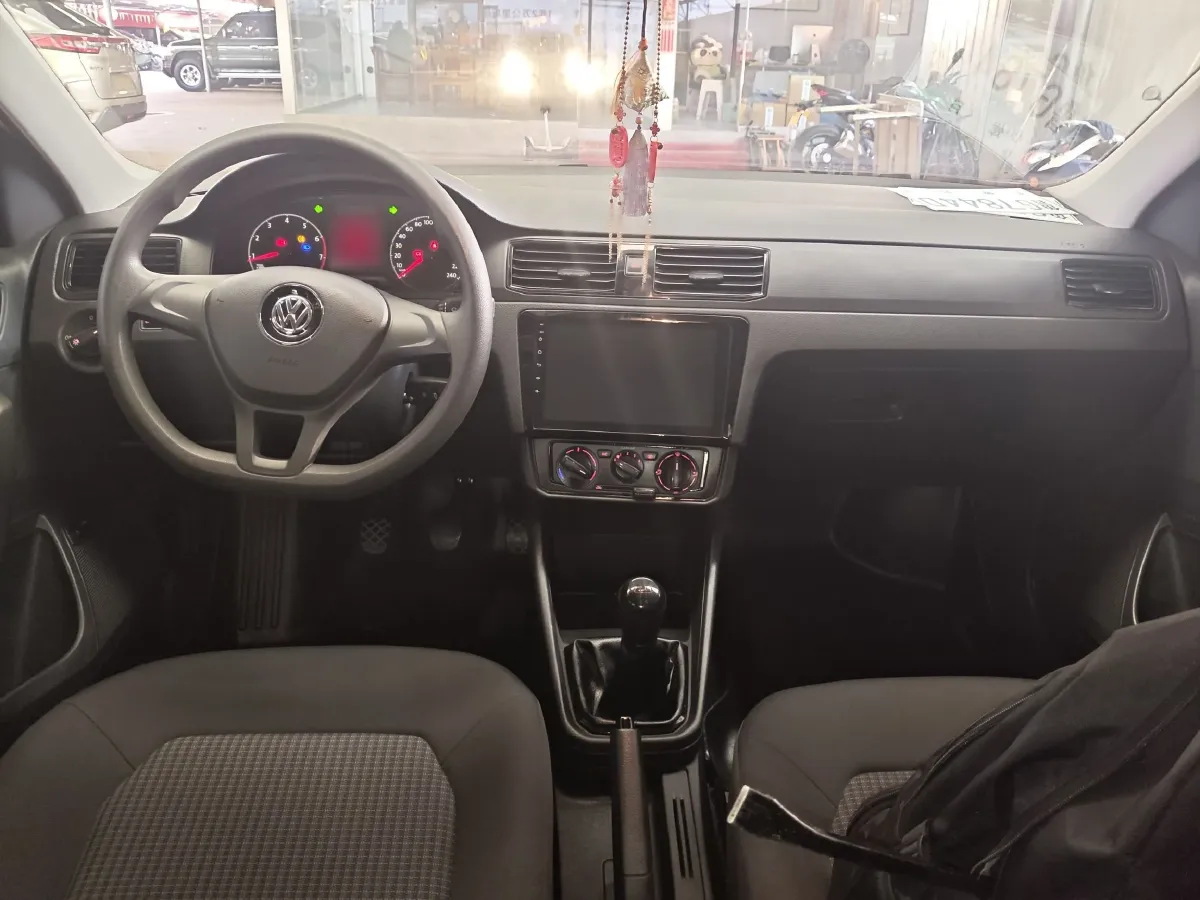 2016 Volkswagen Santana 1.4L 90HP L4 5MT,autocango,china used car exporter,china ev exporter,chinese used car exporter,chinese used ev exporter