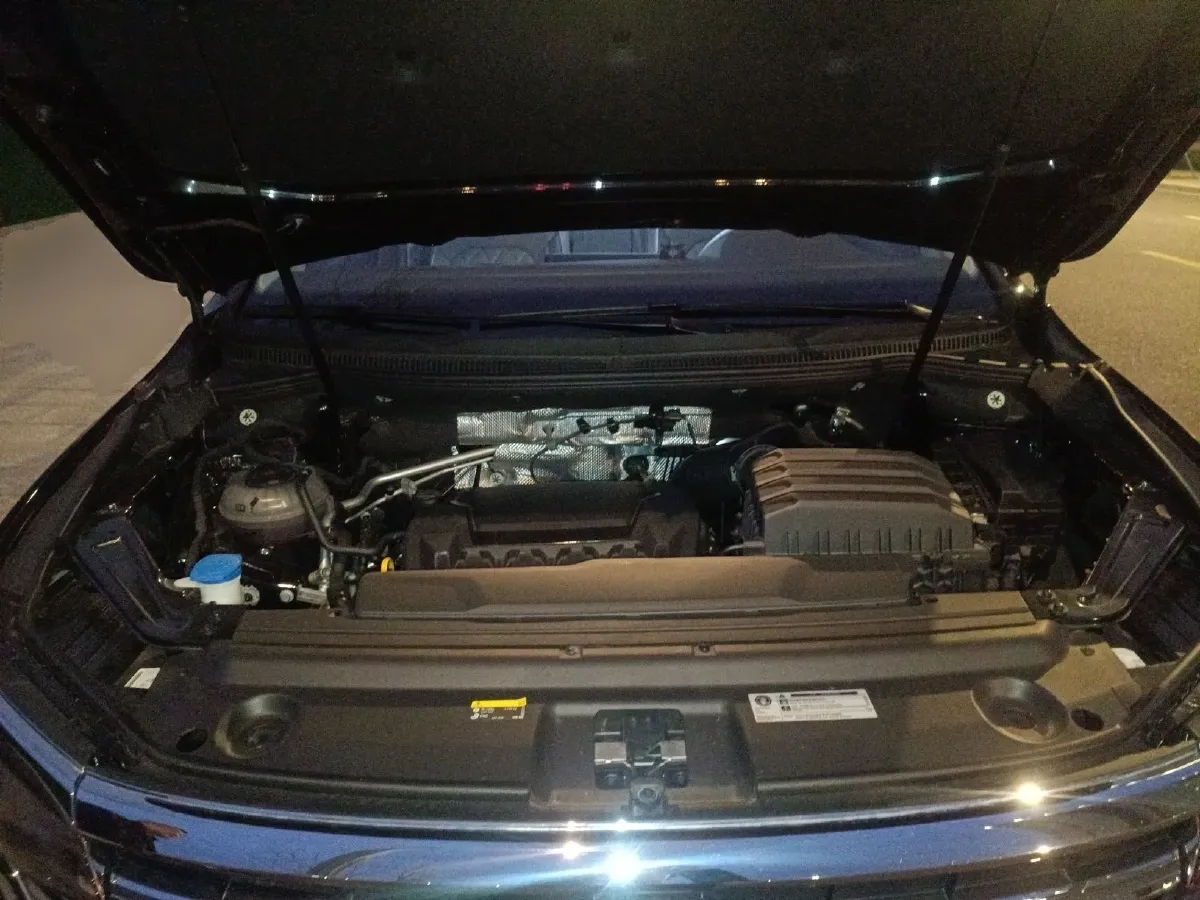 2024 Volkswagen Viloran 2.0T 220HP L4 7DCT,autocango,china used car exporter,china ev exporter,chinese used car exporter,chinese used ev exporter