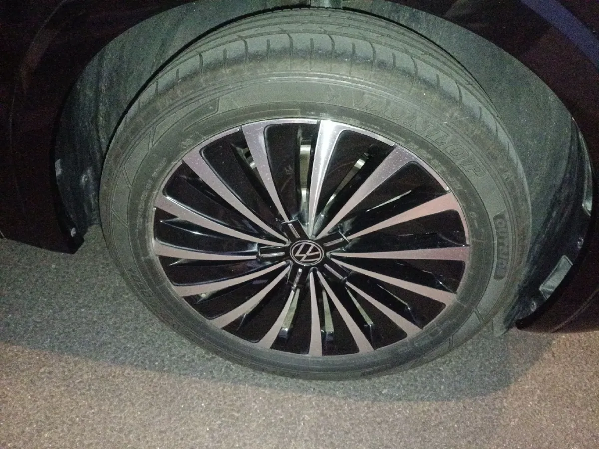 2024 Volkswagen Viloran 2.0T 220HP L4 7DCT,autocango,china used car exporter,china ev exporter,chinese used car exporter,chinese used ev exporter