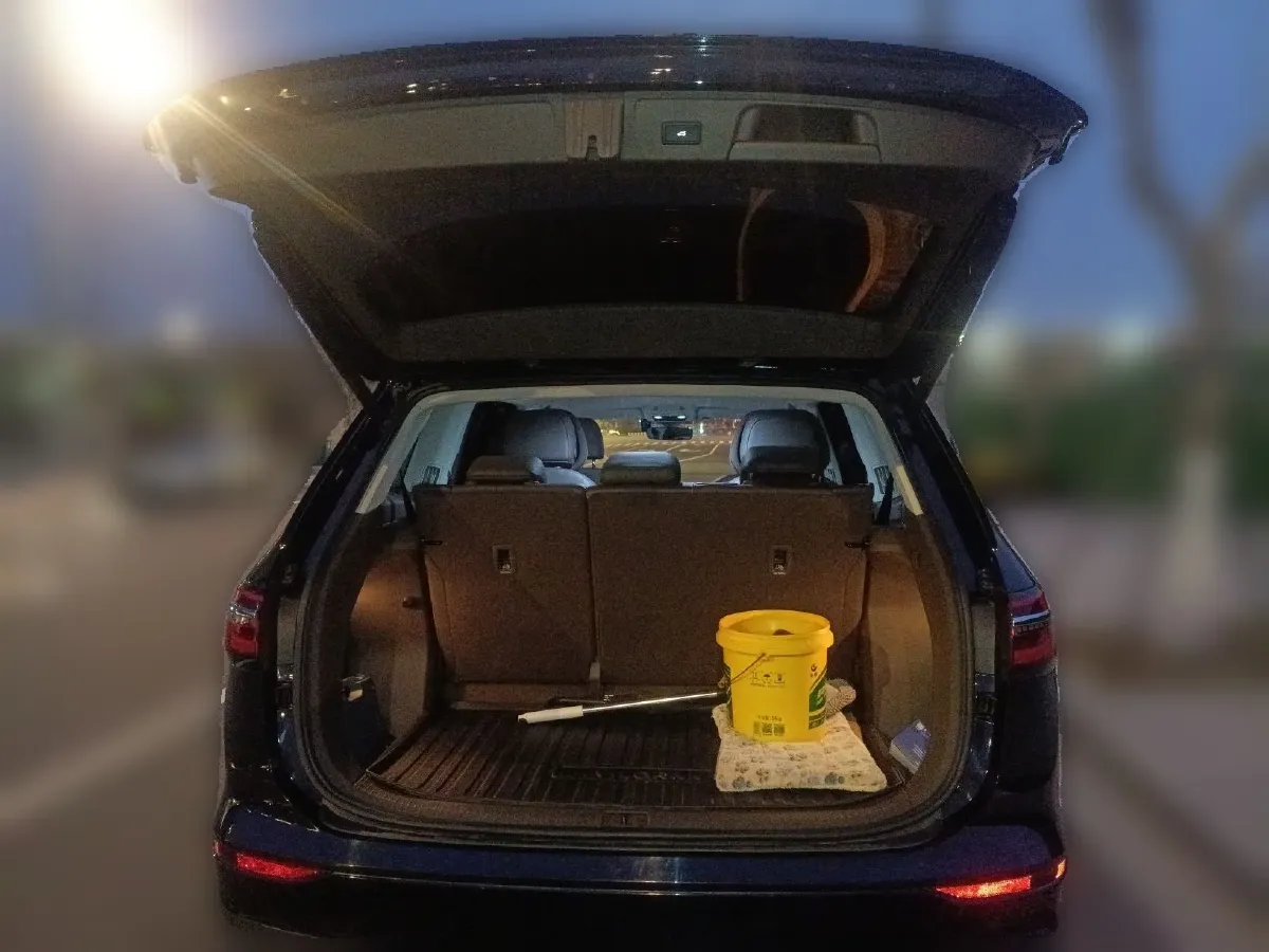 2024 Volkswagen Viloran 2.0T 220HP L4 7DCT,autocango,china used car exporter,china ev exporter,chinese used car exporter,chinese used ev exporter