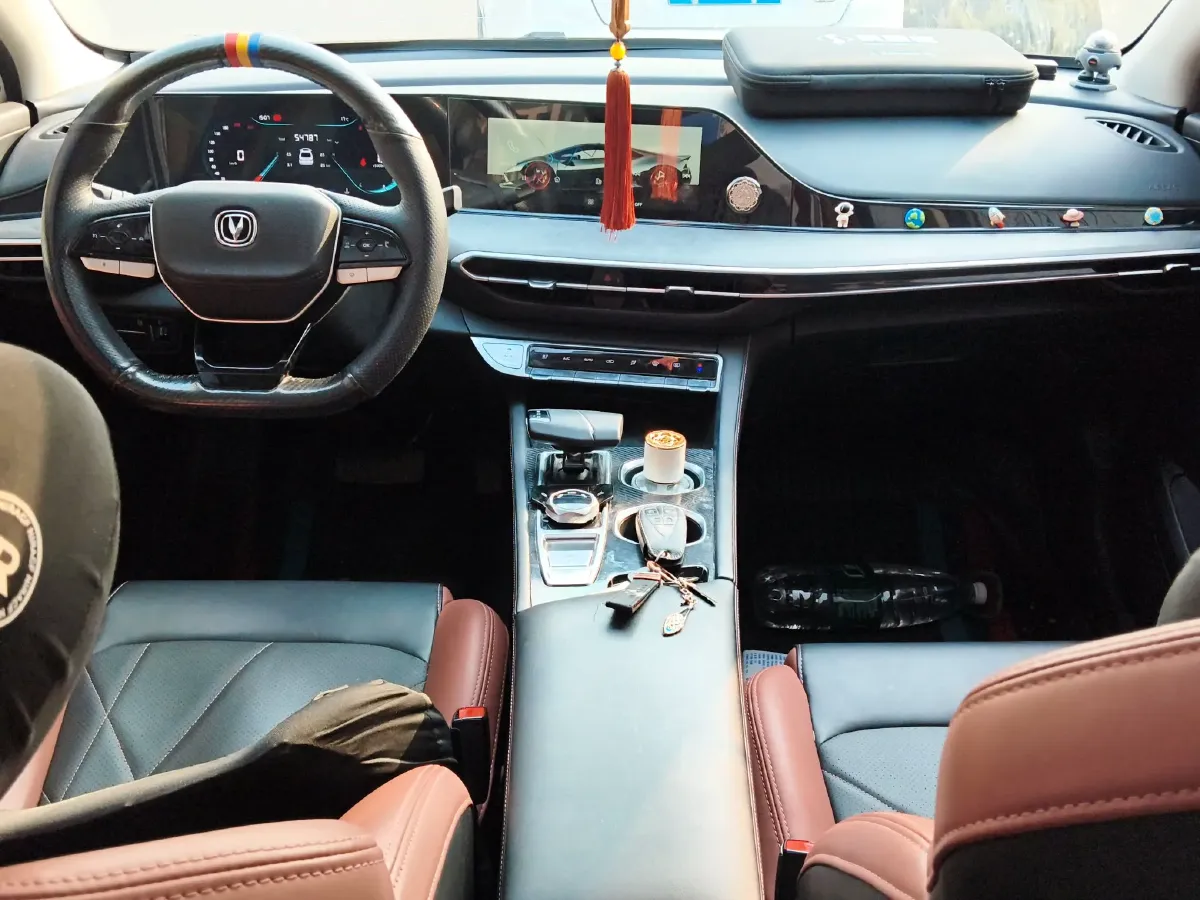 2023 ChangAn Eado 1.4T 160HP L4 7DCT,autocango,china used car exporter,china ev exporter,chinese used car exporter,chinese used ev exporter