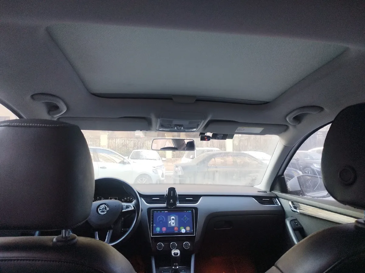 2016 Skoda Octavia 1.6L 110HP L4 5MT,autocango,china used car exporter,china ev exporter,chinese used car exporter,chinese used ev exporter