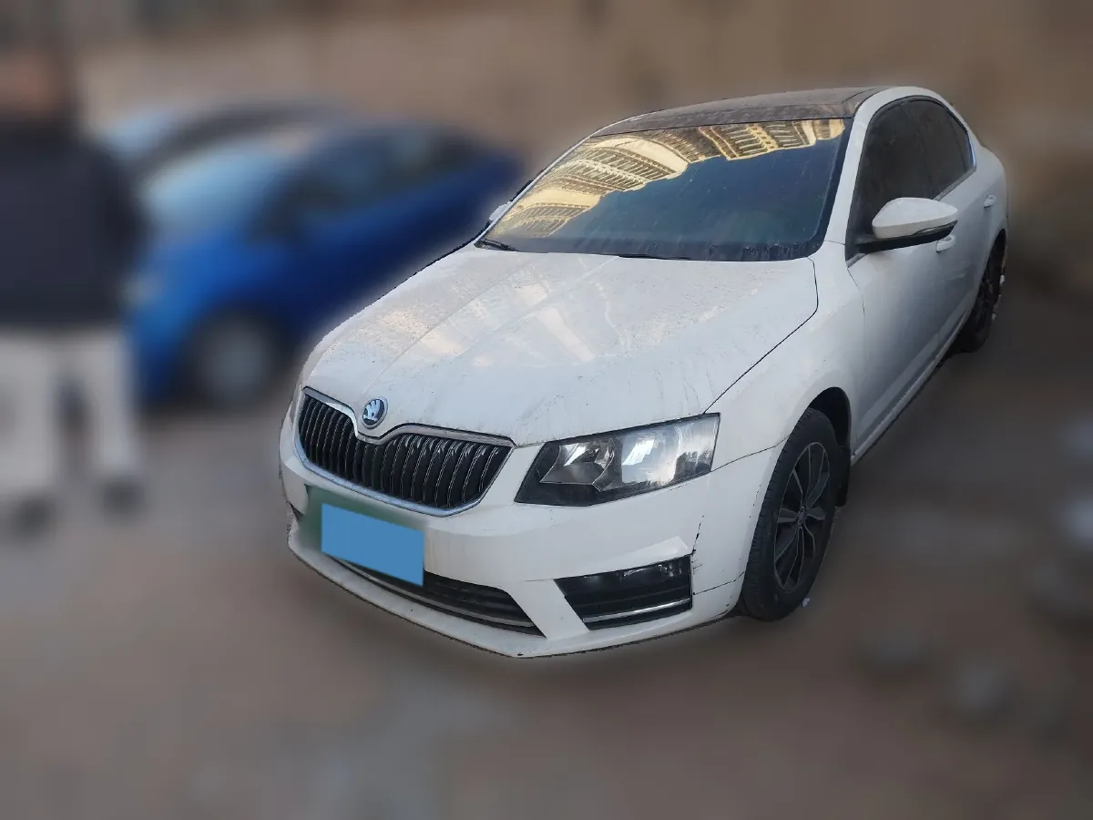 2016 Skoda Octavia 1.6L 110HP L4 5MT,autocango,china used car exporter,china ev exporter,chinese used car exporter,chinese used ev exporter