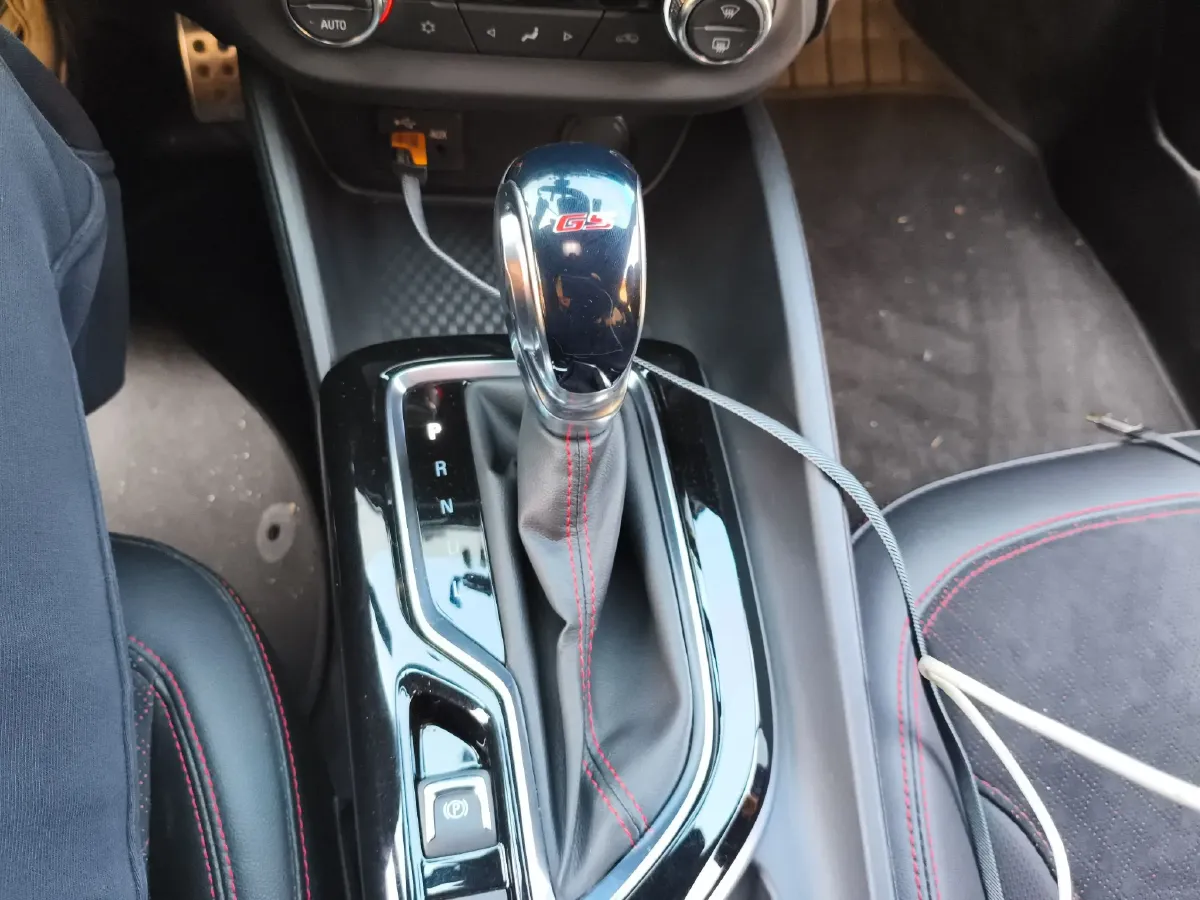 2022 Ford Transit 2.0T 202HP L4 6AT,autocango,china used car exporter,china ev exporter,chinese used car exporter,chinese used ev exporter