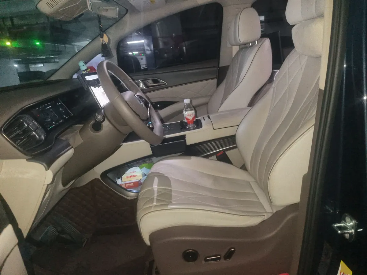 2022 Denza D9 1.5T 139HP L4 E-CVT PHEV 40.06KWH,autocango,china used car exporter,china ev exporter,chinese used car exporter,chinese used ev exporter