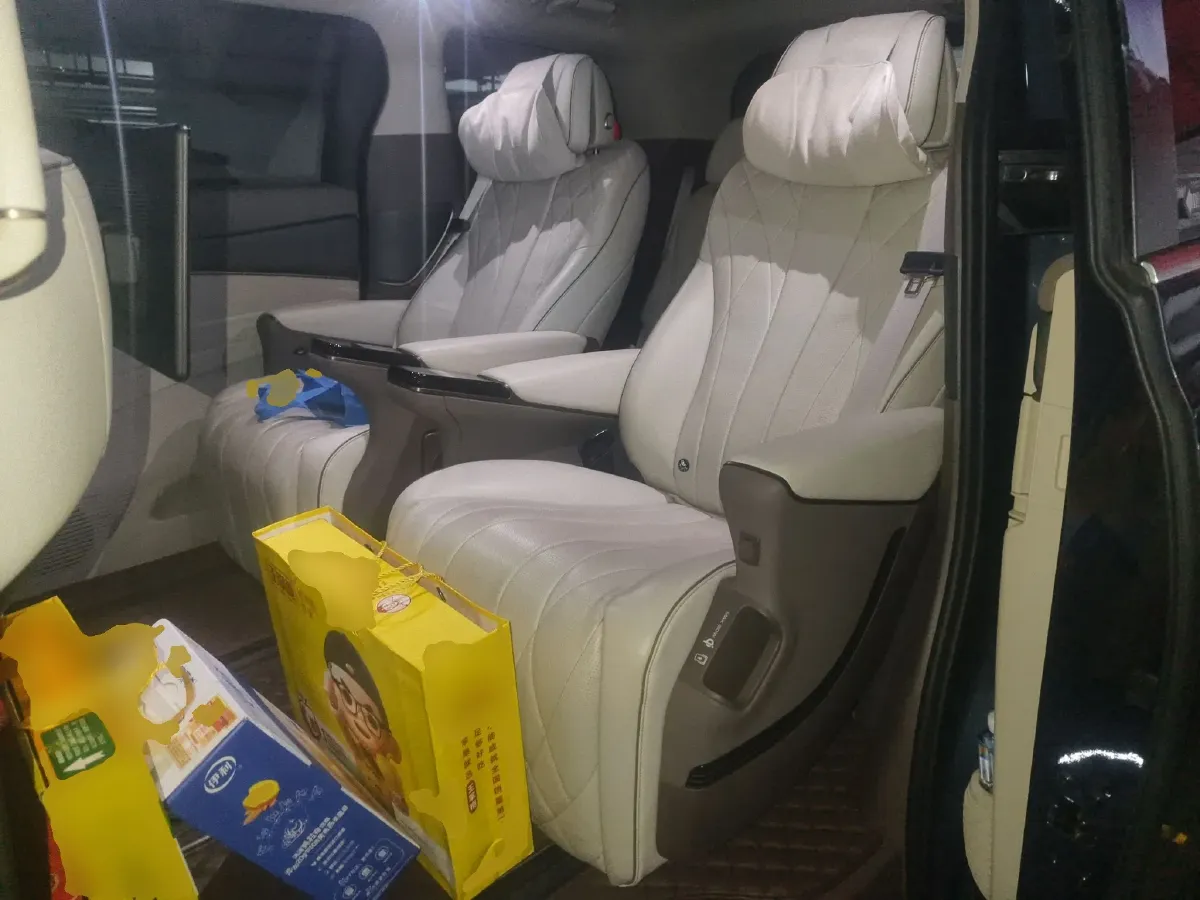 2022 Denza D9 1.5T 139HP L4 E-CVT PHEV 40.06KWH,autocango,china used car exporter,china ev exporter,chinese used car exporter,chinese used ev exporter