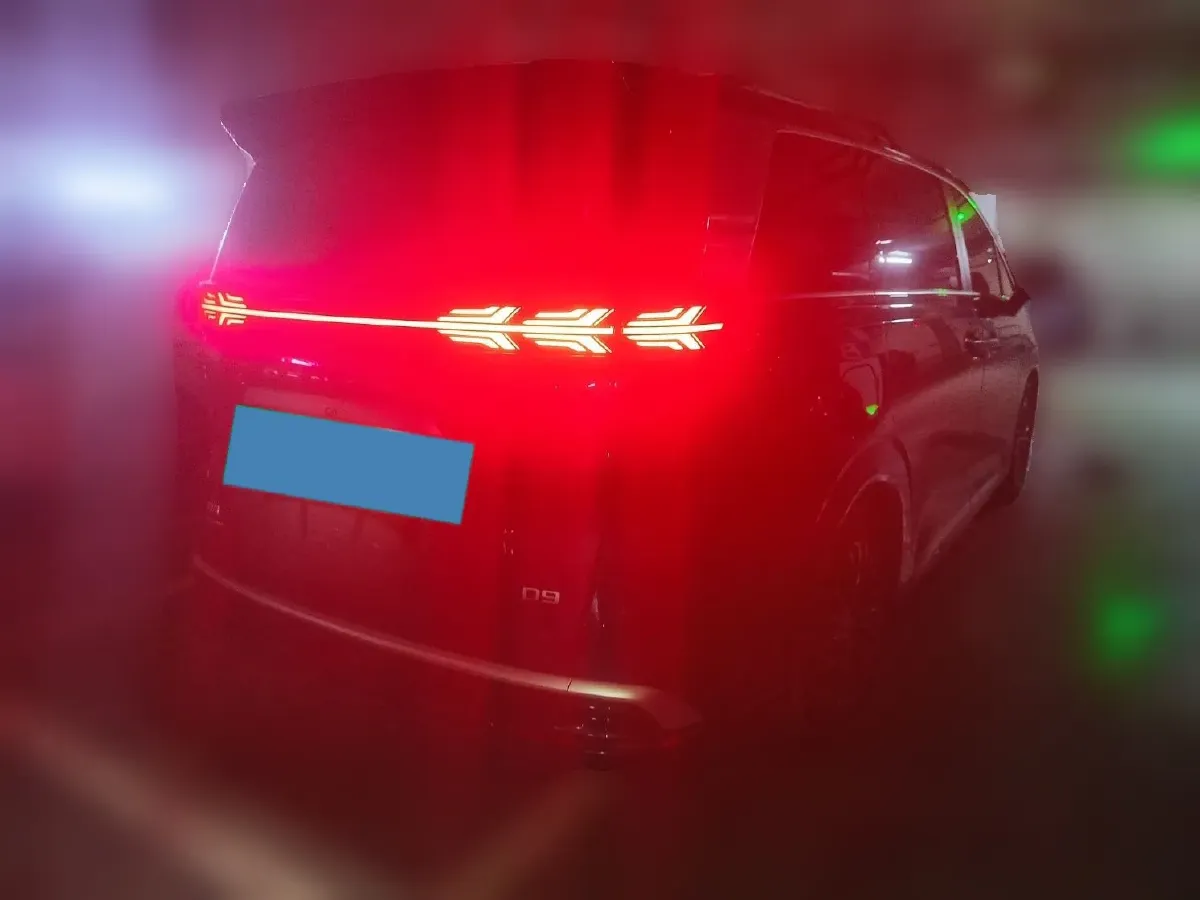 2022 Denza D9 1.5T 139HP L4 E-CVT PHEV 40.06KWH,autocango,china used car exporter,china ev exporter,chinese used car exporter,chinese used ev exporter