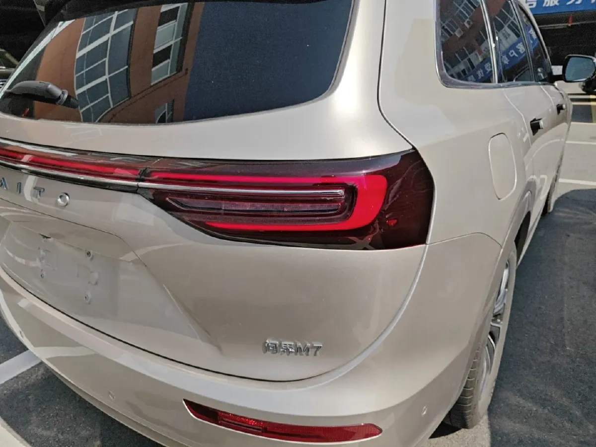 2022 AITO AITO M7 Range Extended 125HP REEV 40KWH,autocango,china used car exporter,china ev exporter,chinese used car exporter,chinese used ev exporter