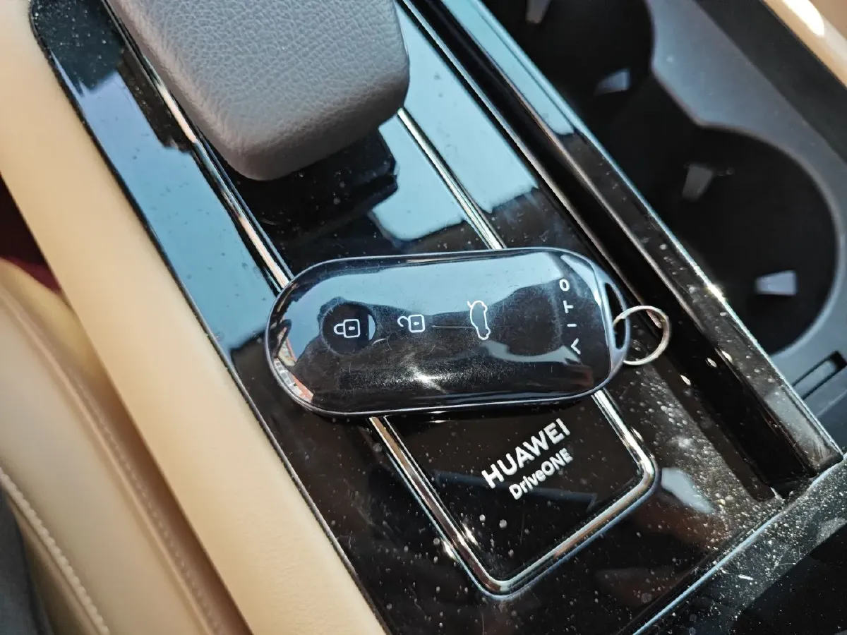 2022 AITO AITO M7 Range Extended 125HP REEV 40KWH,autocango,china used car exporter,china ev exporter,chinese used car exporter,chinese used ev exporter