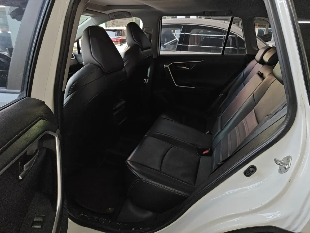 2021 Ford New Era Transit 2.2T 140HP L4 6AMT,autocango,china used car exporter,china ev exporter,chinese used car exporter,chinese used ev exporter