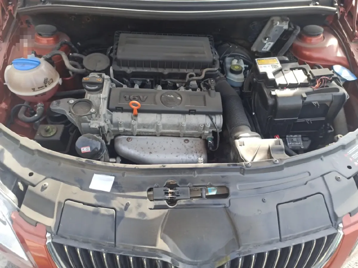 2011 Skoda Fabia 1.6L 105HP L4 6AT,autocango,china used car exporter,china ev exporter,chinese used car exporter,chinese used ev exporter