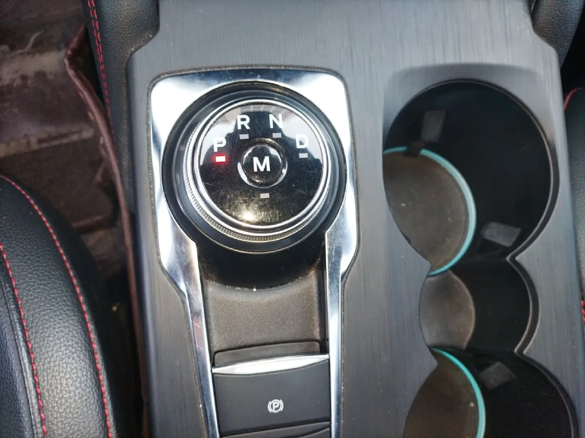 2021 Ford Focus 1.5T 174HP L3 8AT,autocango,china used car exporter,china ev exporter,chinese used car exporter,chinese used ev exporter