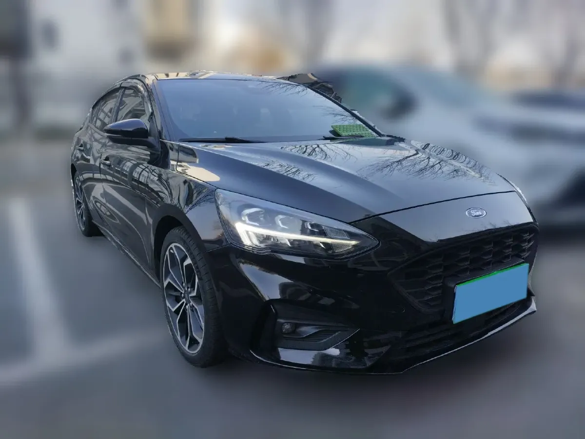 2021 Ford Focus 1.5T 174HP L3 8AT,autocango,china used car exporter,china ev exporter,chinese used car exporter,chinese used ev exporter
