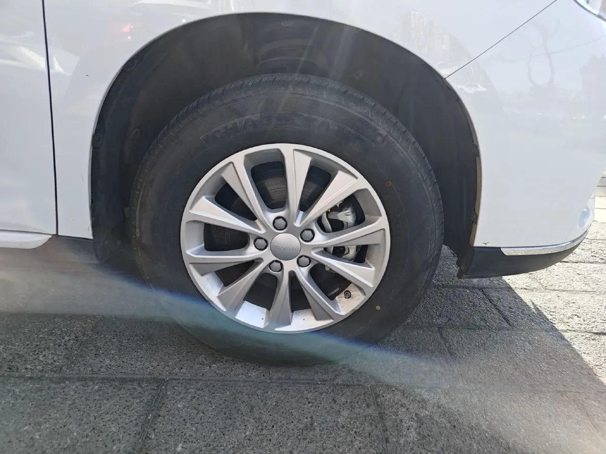 2021 Haval M6 1.5T 150HP L4 7DCT,autocango,china used car exporter,china ev exporter,chinese used car exporter,chinese used ev exporter