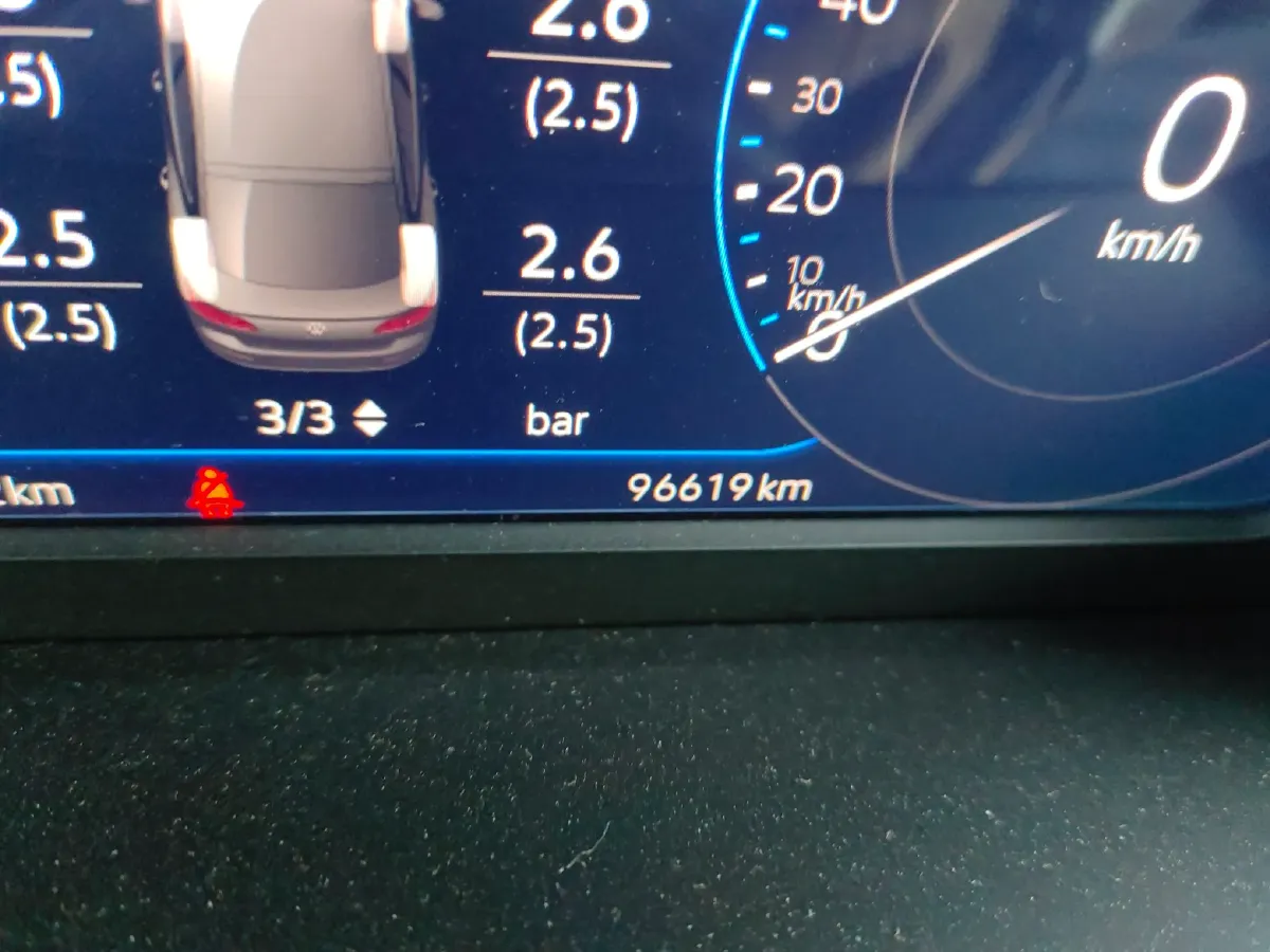 2021 Volkswagen CC 2.0T 220HP L4 7DCT,autocango,china used car exporter,china ev exporter,chinese used car exporter,chinese used ev exporter