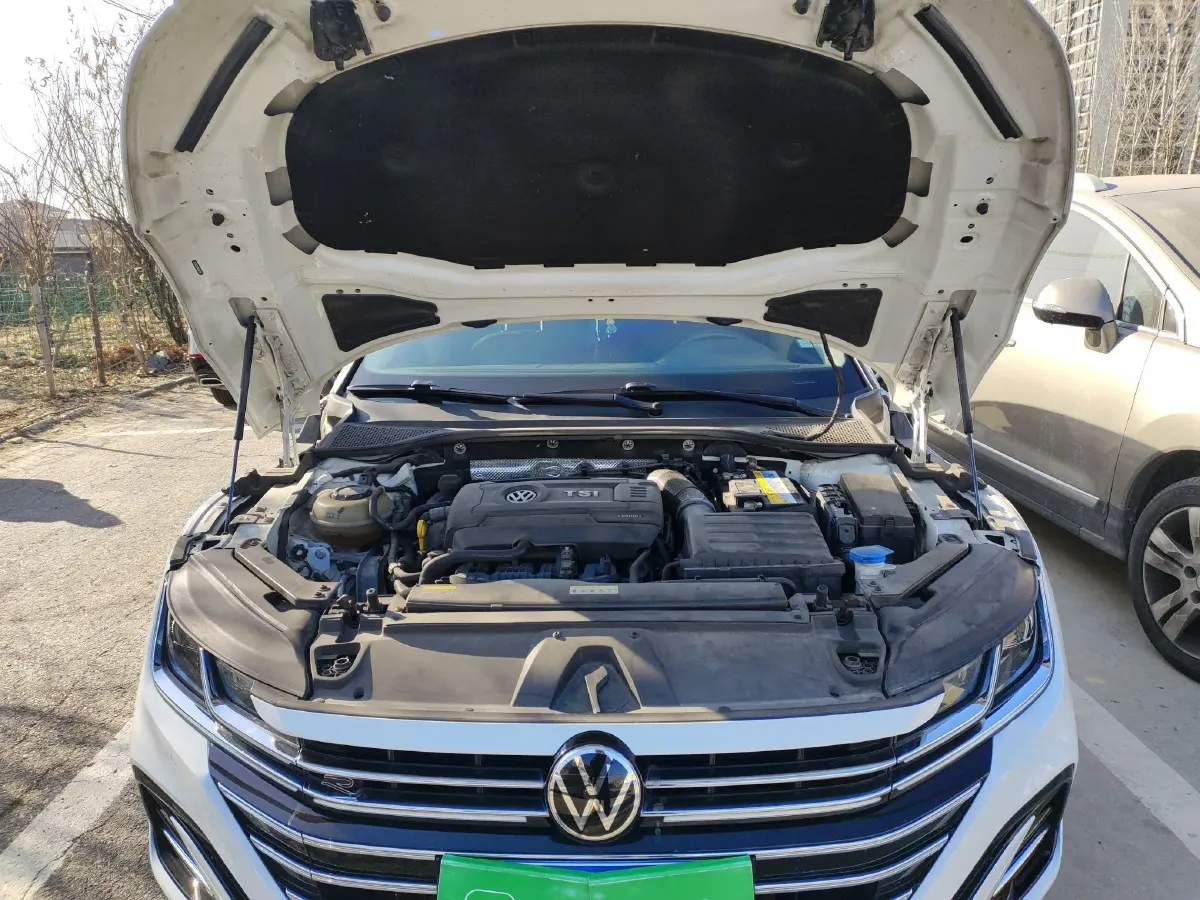 2021 Volkswagen CC 2.0T 220HP L4 7DCT,autocango,china used car exporter,china ev exporter,chinese used car exporter,chinese used ev exporter