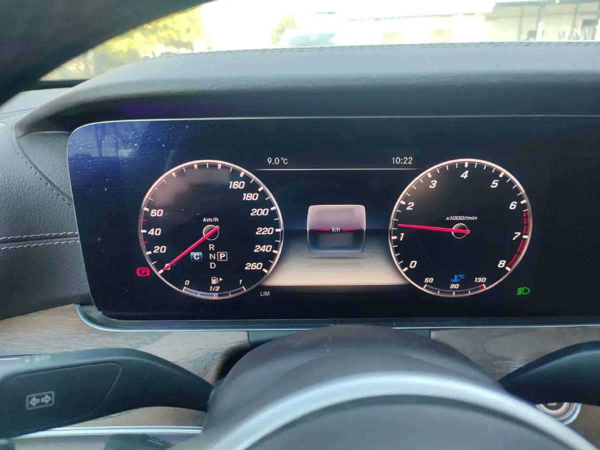 2019 Mercedes-Benz E Class 2.0T 258HP L4 9AT,autocango,china used car exporter,china ev exporter,chinese used car exporter,chinese used ev exporter