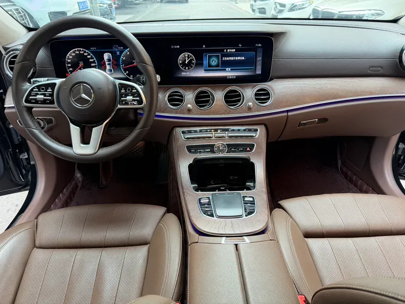 2019 Mercedes-Benz E Class 2.0T 184HP L4 9AT,autocango,china used car exporter,china ev exporter,chinese used car exporter,chinese used ev exporter
