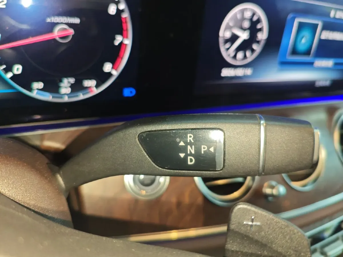 2019 Mercedes-Benz E Class 2.0T 184HP L4 9AT,autocango,china used car exporter,china ev exporter,chinese used car exporter,chinese used ev exporter