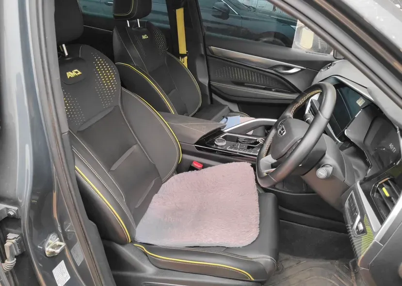 2021 Geely Tugella 2.0T 190HP L4 7DCT,autocango,china used car exporter,china ev exporter,chinese used car exporter,chinese used ev exporter