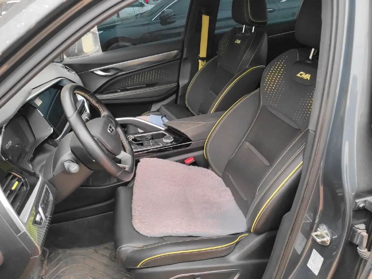 2021 Geely Tugella 2.0T 190HP L4 7DCT,autocango,china used car exporter,china ev exporter,chinese used car exporter,chinese used ev exporter