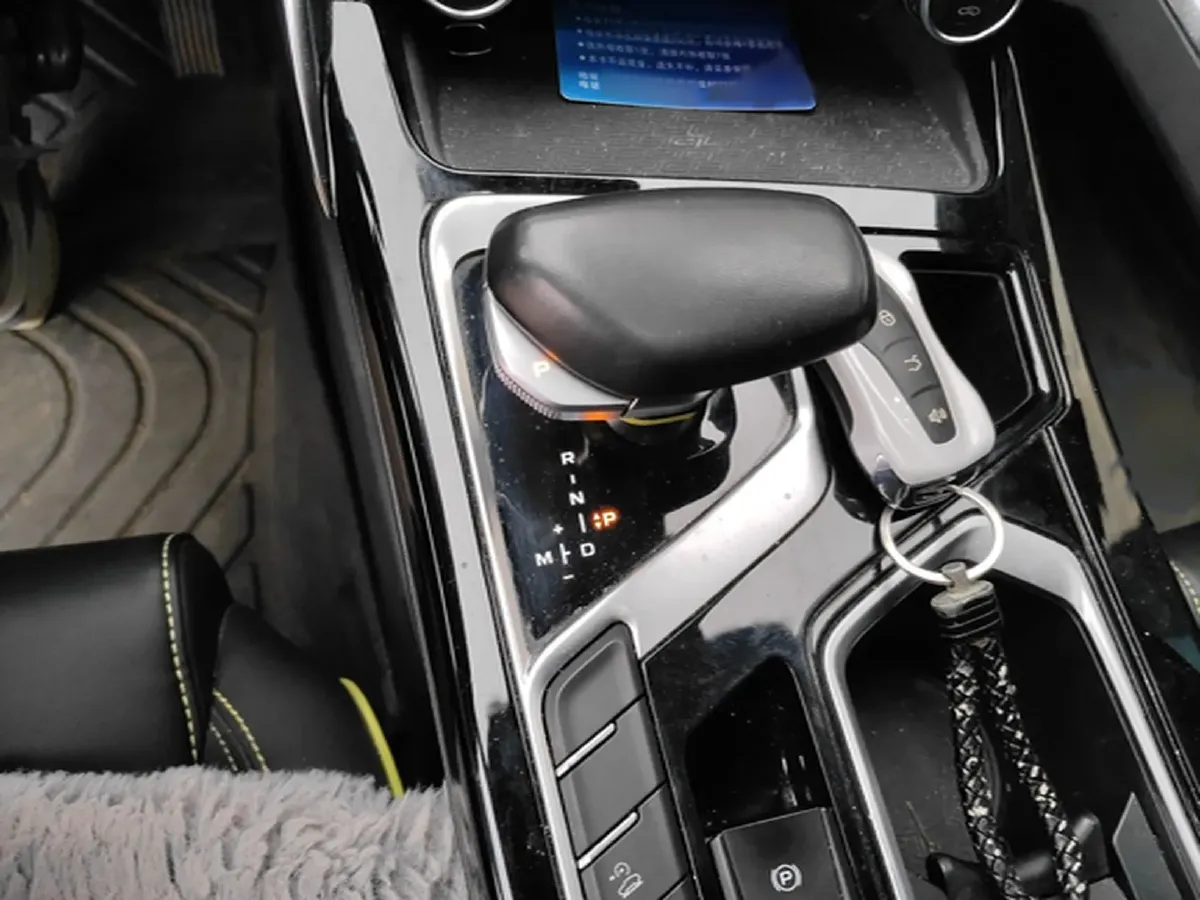 2021 Geely Tugella 2.0T 190HP L4 7DCT,autocango,china used car exporter,china ev exporter,chinese used car exporter,chinese used ev exporter