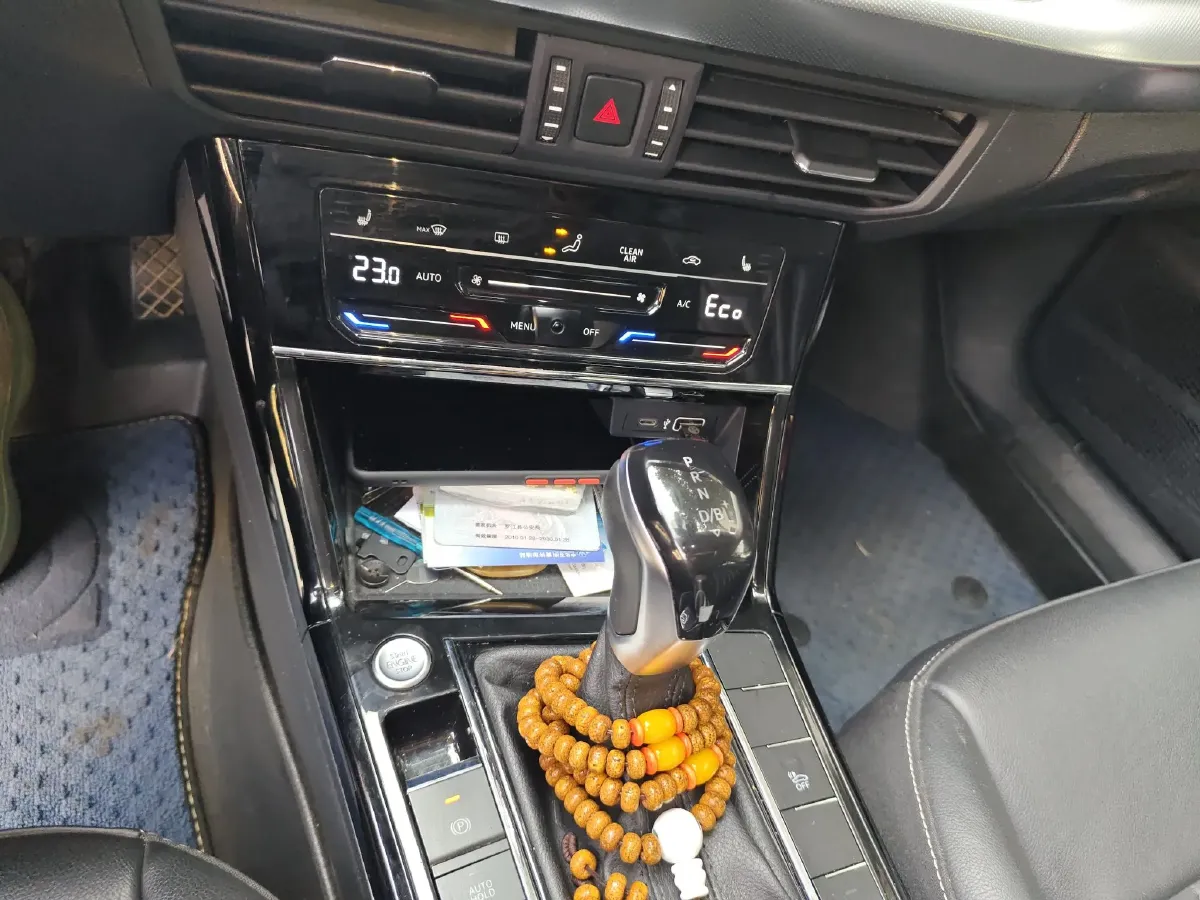 2022 Volkswagen Passat 1.4T 150HP L4 6DCT PHEV 13KWH,autocango,china used car exporter,china ev exporter,chinese used car exporter,chinese used ev exporter