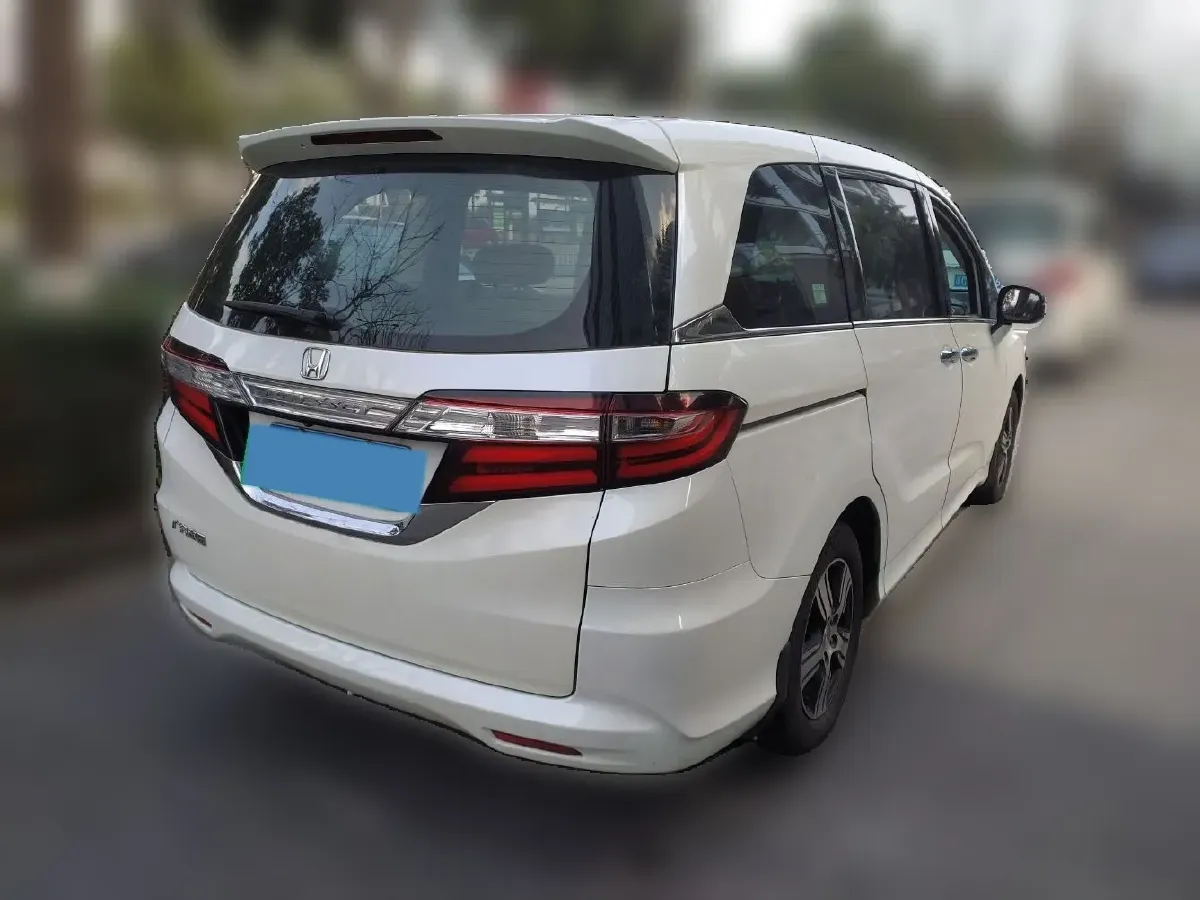 2017 Honda Odyssey 2.4L 186HP L4 CVT,autocango,china used car exporter,china ev exporter,chinese used car exporter,chinese used ev exporter