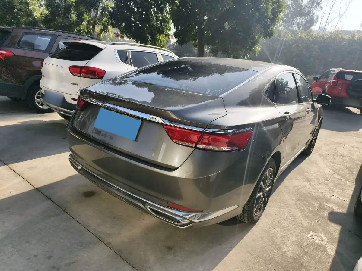 2021 Geely Emgrand GT 1.8T 184HP L4 7DCT,autocango,china used car exporter,china ev exporter,chinese used car exporter,chinese used ev exporter
