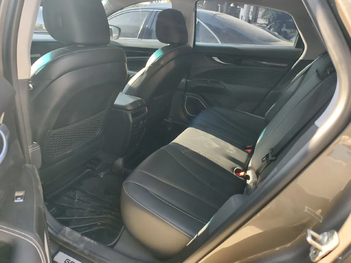 2021 Geely Emgrand GT 1.8T 184HP L4 7DCT,autocango,china used car exporter,china ev exporter,chinese used car exporter,chinese used ev exporter