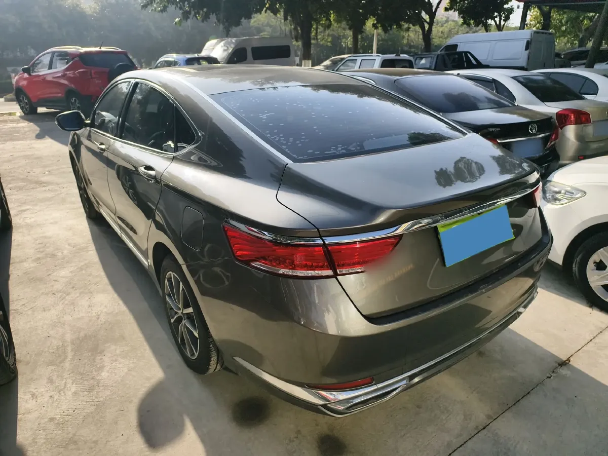 2021 Geely Emgrand GT 1.8T 184HP L4 7DCT,autocango,china used car exporter,china ev exporter,chinese used car exporter,chinese used ev exporter