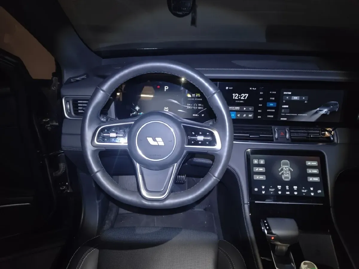 2021 Li ONE Range Extended 131HP REEV 40.5KWH,autocango,china used car exporter,china ev exporter,chinese used car exporter,chinese used ev exporter