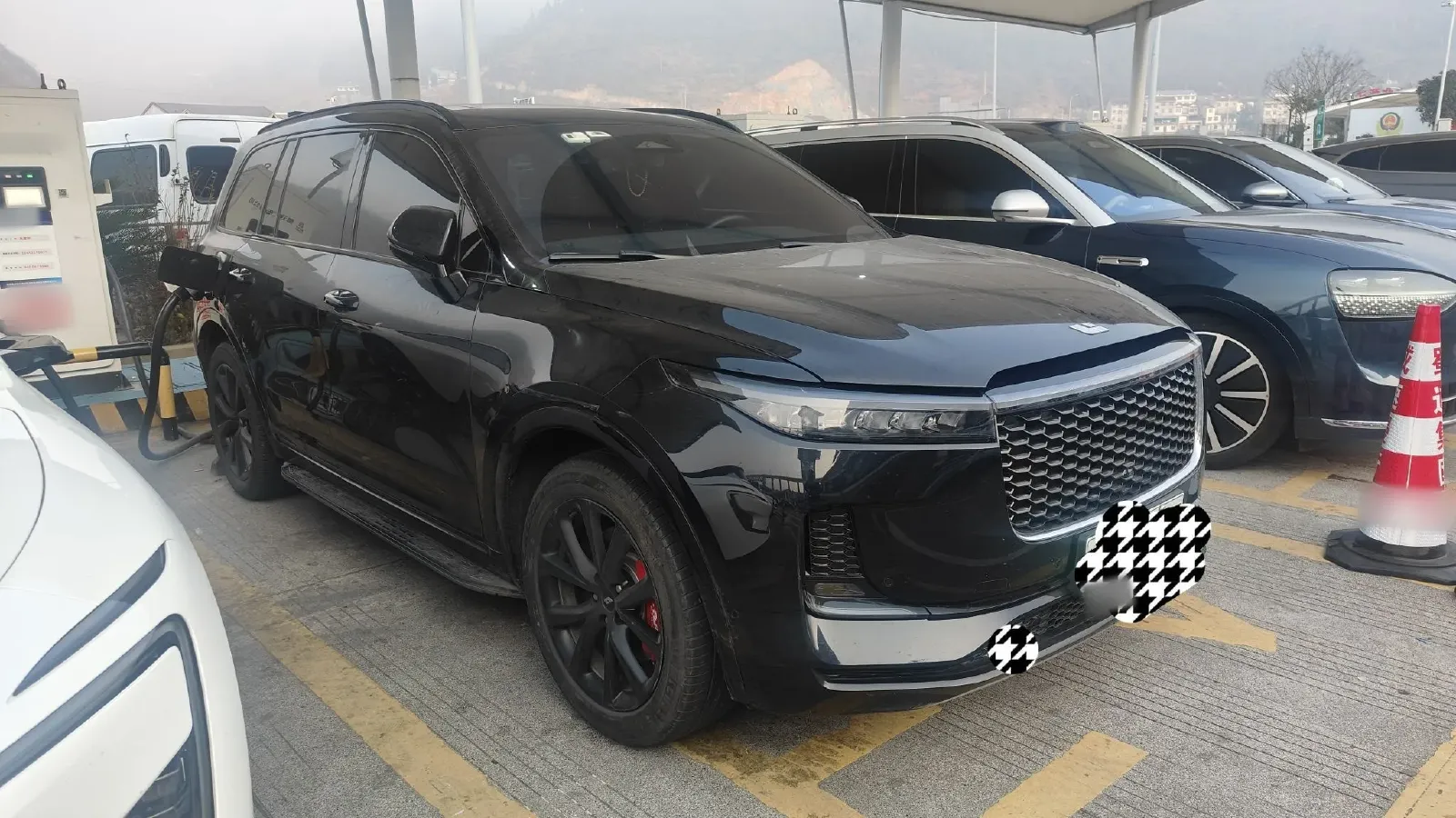 2021 Li ONE Range Extended 131HP REEV 40.5KWH,autocango,china used car exporter,china ev exporter,chinese used car exporter,chinese used ev exporter