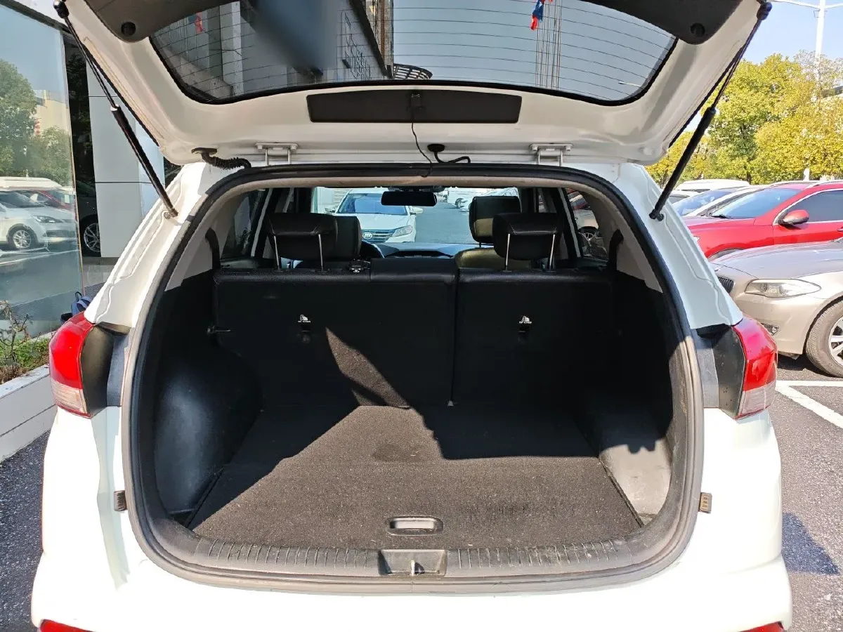 2017 Hyundai ix25 1.6L 125HP L4 6AT,autocango,china used car exporter,china ev exporter,chinese used car exporter,chinese used ev exporter