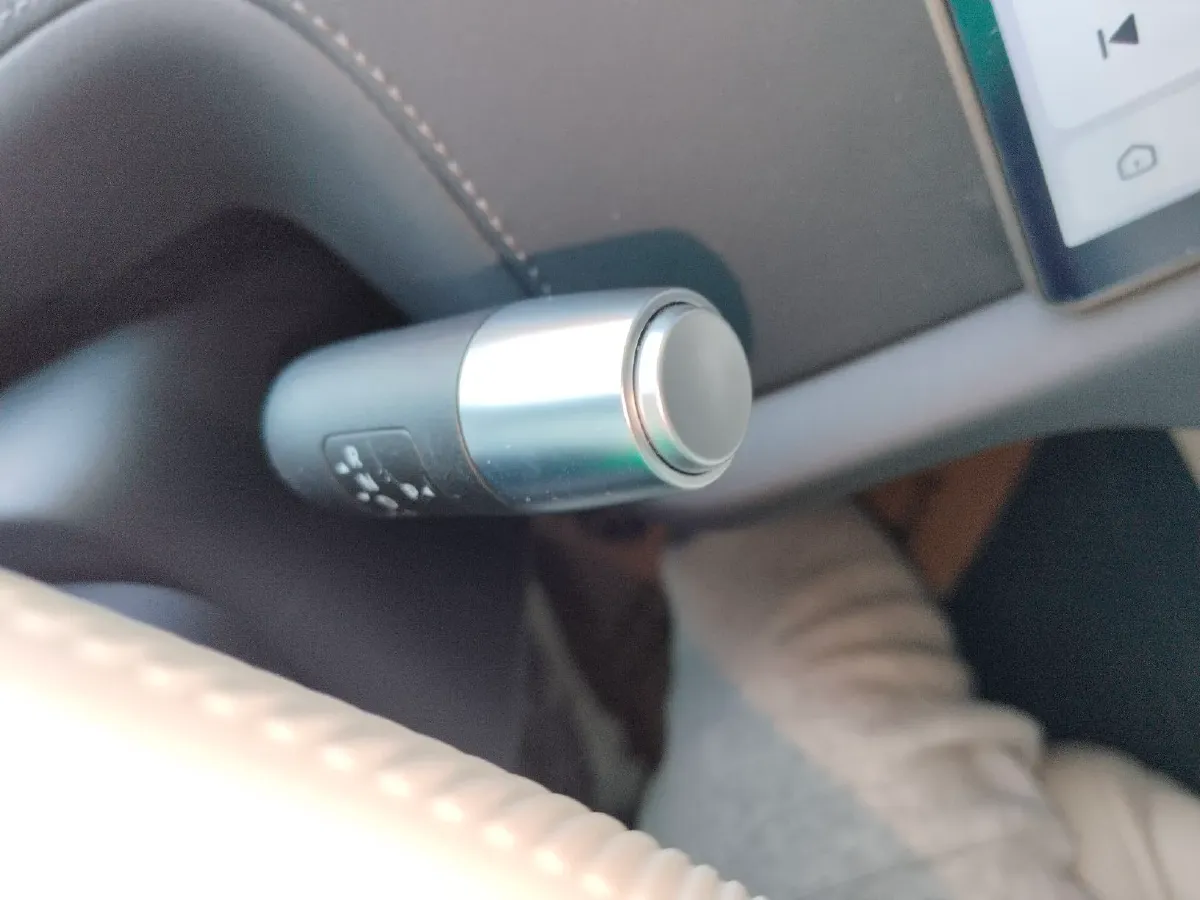 2023 Li L9 Range Extended 154HP REEV 42.6KWH,autocango,china used car exporter,china ev exporter,chinese used car exporter,chinese used ev exporter