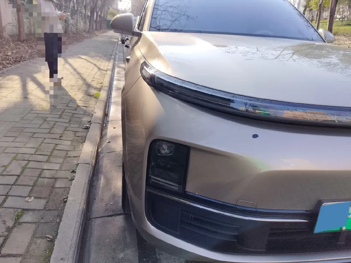 2023 Li L9 Range Extended 154HP REEV 42.6KWH,autocango,china used car exporter,china ev exporter,chinese used car exporter,chinese used ev exporter