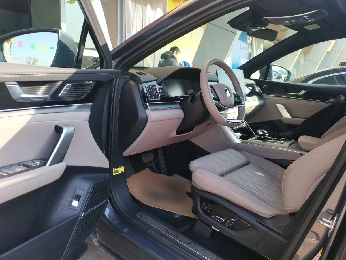 2024 BYD Tang 1.5T 139HP L4 E-CVT PHEV 21.504KWH,autocango,china used car exporter,china ev exporter,chinese used car exporter,chinese used ev exporter