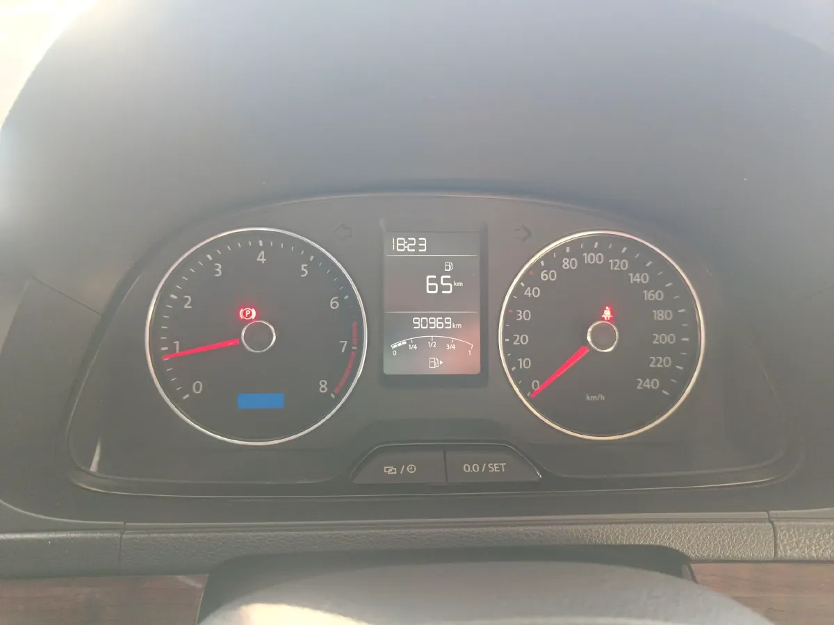 2013 Volkswagen Lavida 1.6L 110HP L4 5MT,autocango,china used car exporter,china ev exporter,chinese used car exporter,chinese used ev exporter