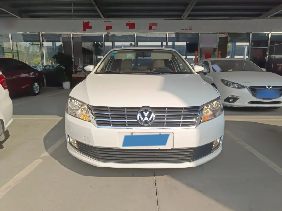 2013 Volkswagen Lavida 1.6L 110HP L4 5MT,autocango,china used car exporter,china ev exporter,chinese used car exporter,chinese used ev exporter