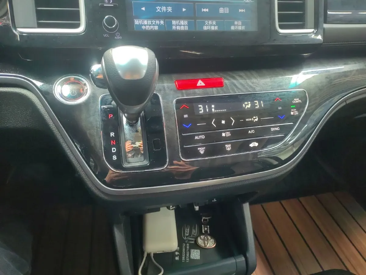 2019 Volkswagen Teramont 2.0T 220HP L4 7DCT,autocango,china used car exporter,china ev exporter,chinese used car exporter,chinese used ev exporter