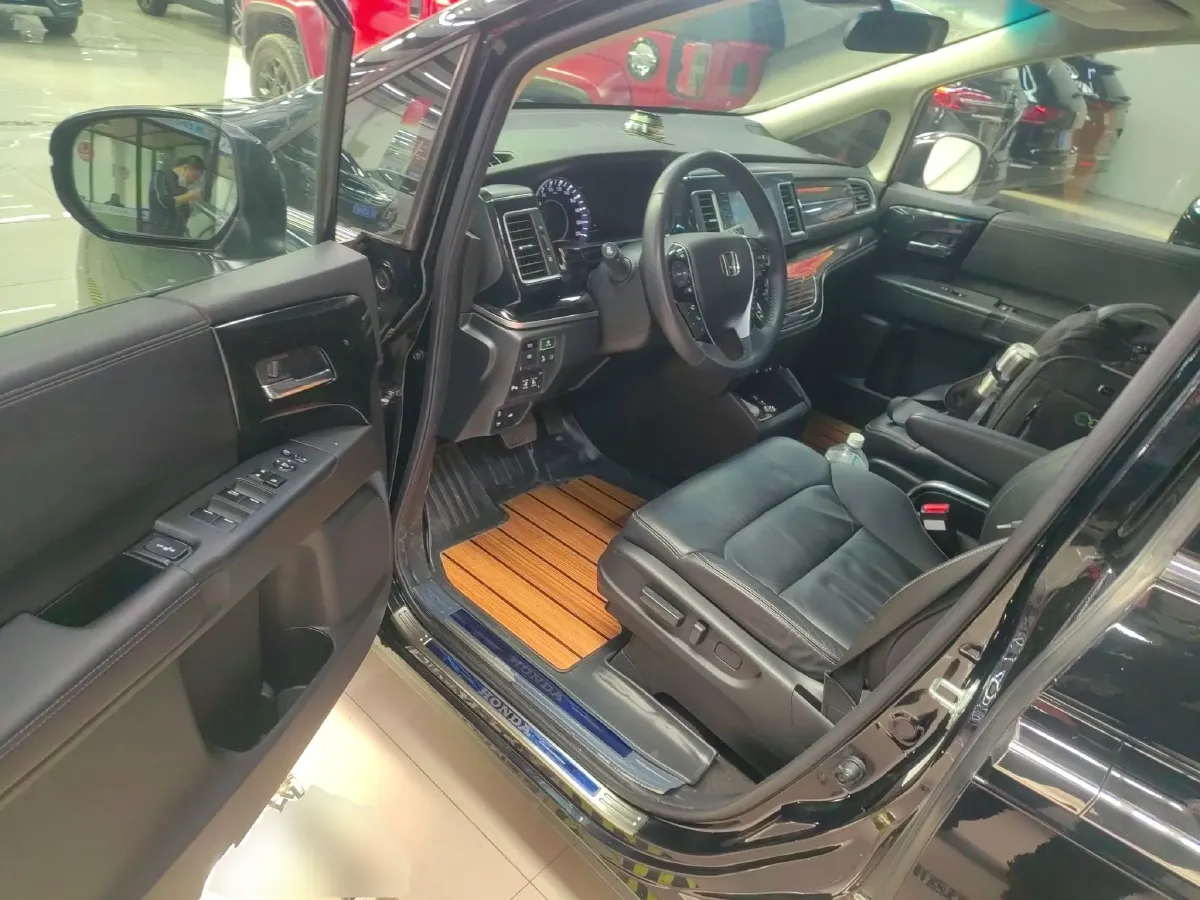 2019 Volkswagen Teramont 2.0T 220HP L4 7DCT,autocango,china used car exporter,china ev exporter,chinese used car exporter,chinese used ev exporter